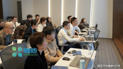 力企业快速建立AI使用能力